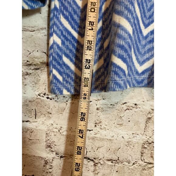 Chaps Top Womens Medium Blue Zig Zag Print Lace Up Long Sleeve Stretch Cotton - Picture 8 of 12